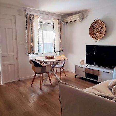 산타 폴라 La Casita, A 2 Min A Pie De La Playa! 빌라 외부 사진