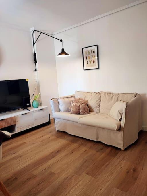 산타 폴라 La Casita, A 2 Min A Pie De La Playa! 빌라 외부 사진