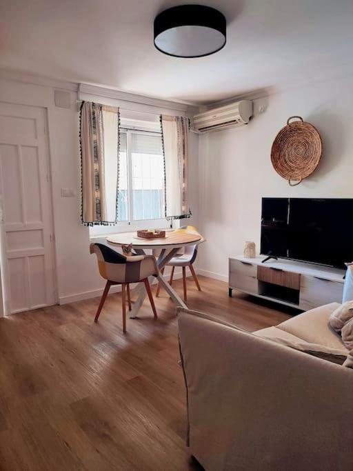 산타 폴라 La Casita, A 2 Min A Pie De La Playa! 빌라 외부 사진